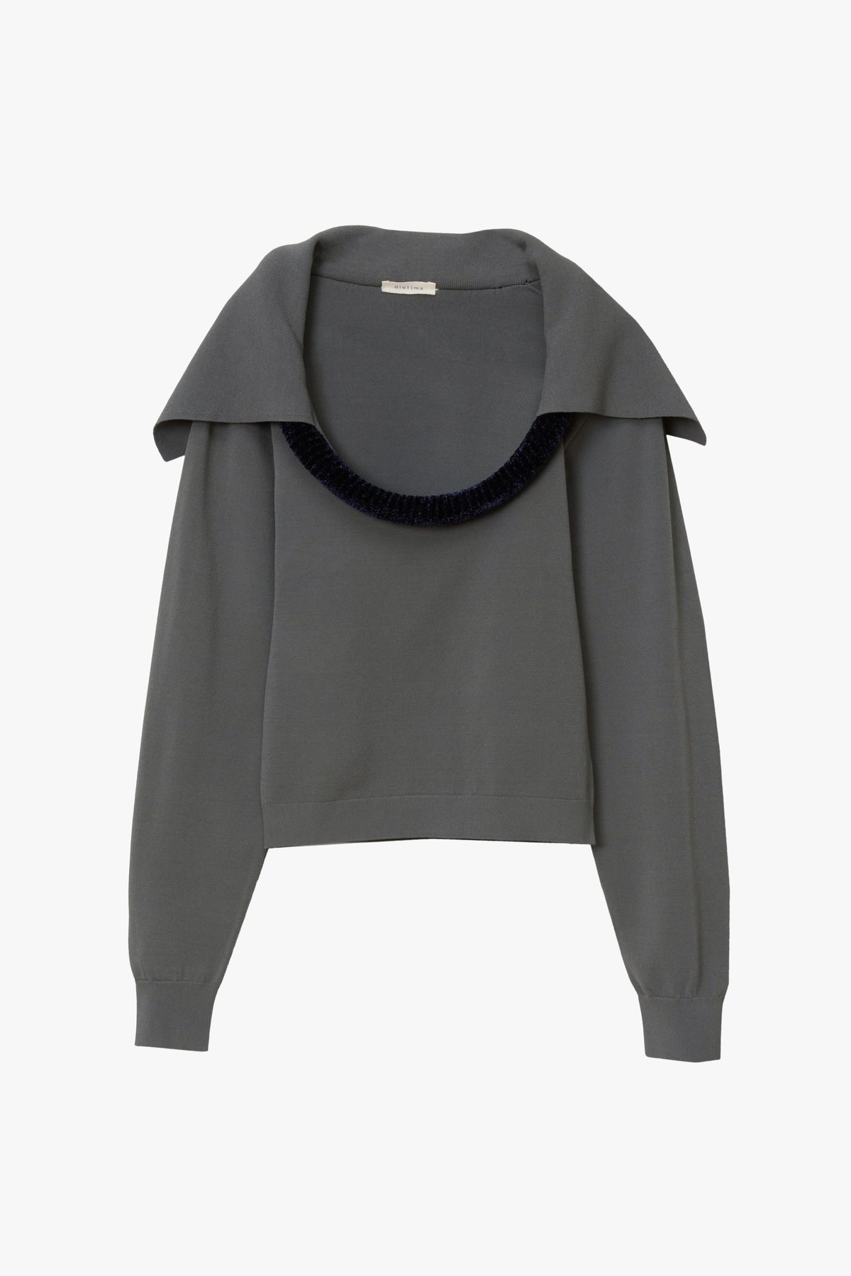 Long sleeve knit sweater with sculptural piping along the neckline and a sailor collar. 
